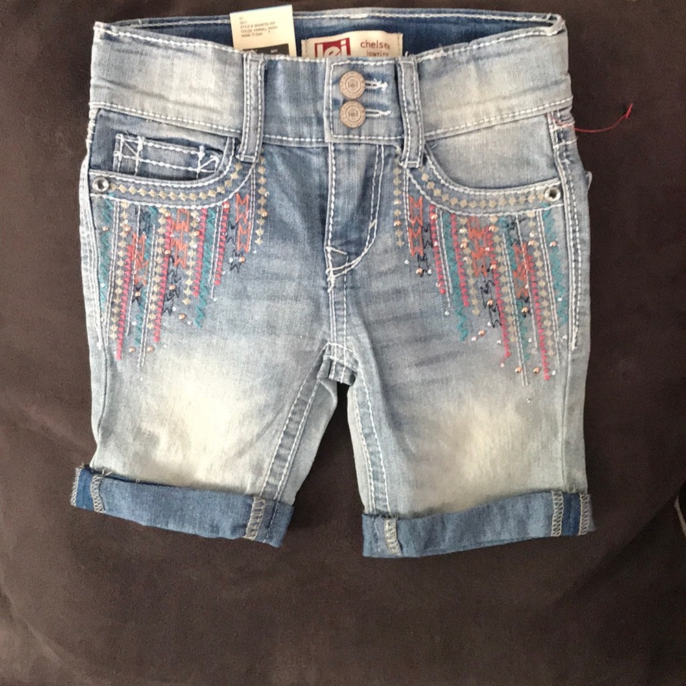 girls jean /capri length shorts
